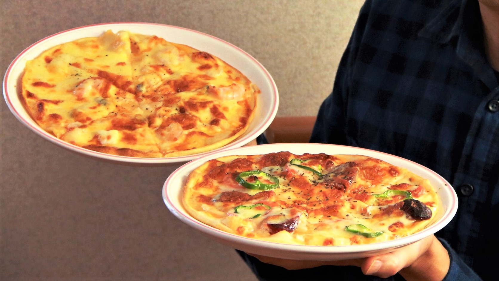 【夕食】新一さんの手づくりピザ 