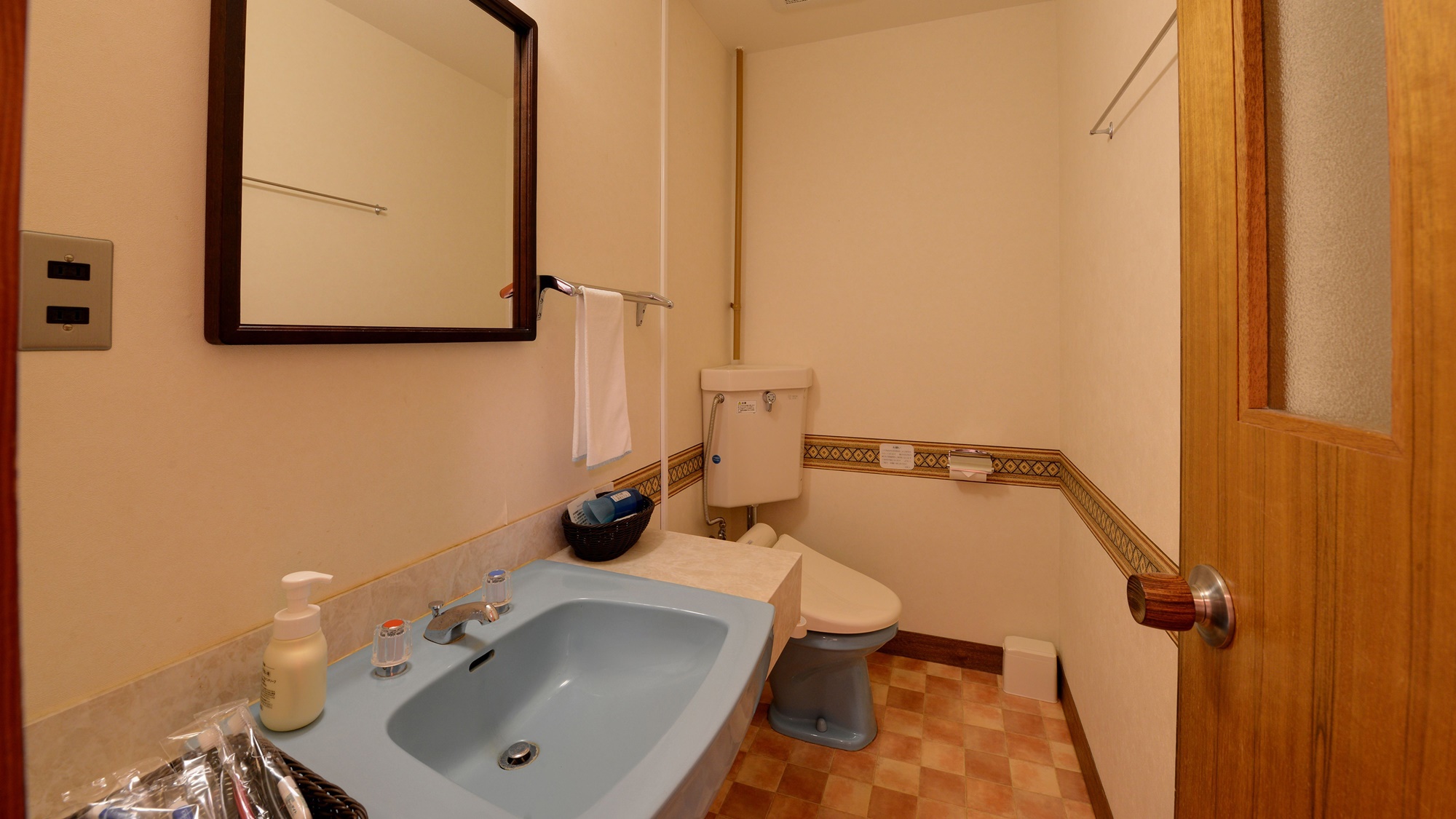 *【客室／和室】バスなしのお部屋ですので、大浴場をご利用ください。
