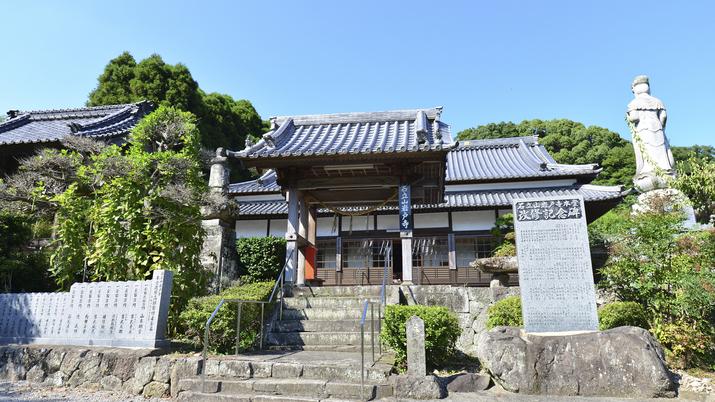 *【岩戸寺】九州四十九院薬師雲例の第10番札所。