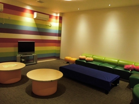 カラオケルームかんもーれ