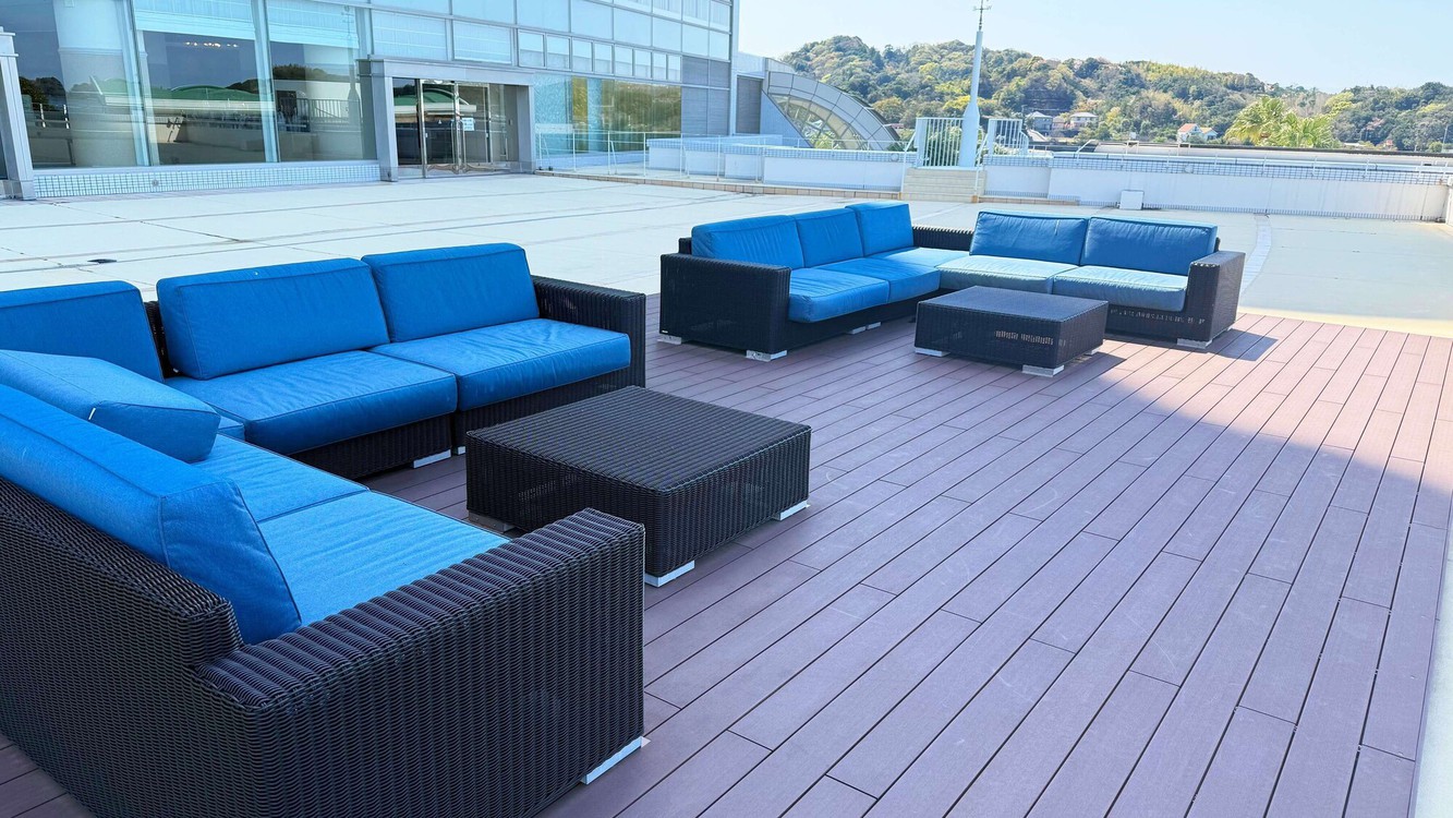 施設：屋外テラス