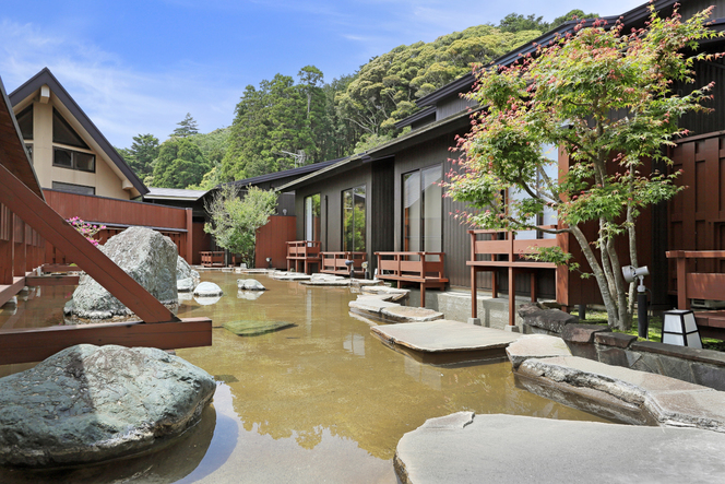 水盤月の雫※穂・風・水・竹の音よりご覧いただけます。