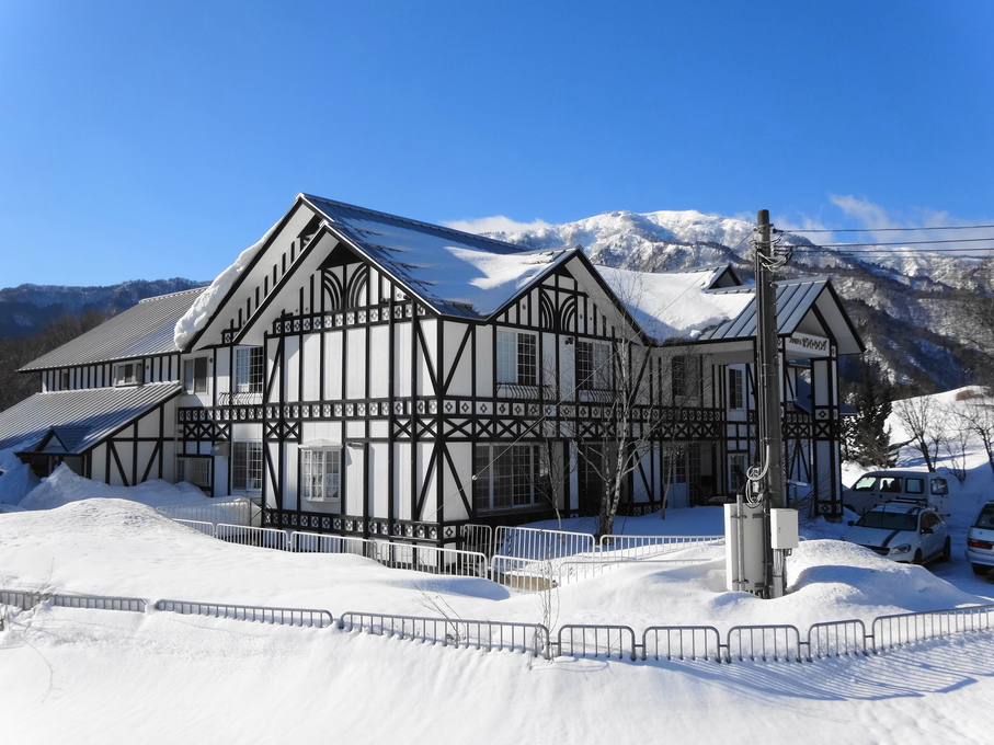 Hachi Kogen Petit Hotel White Wing The 1-star Hachi Kogen Petit Hotel White Wing offers comfort and convenience whether youre on business or holiday in Yabu. The property features a wide range of facilities to make your stay a pleasan