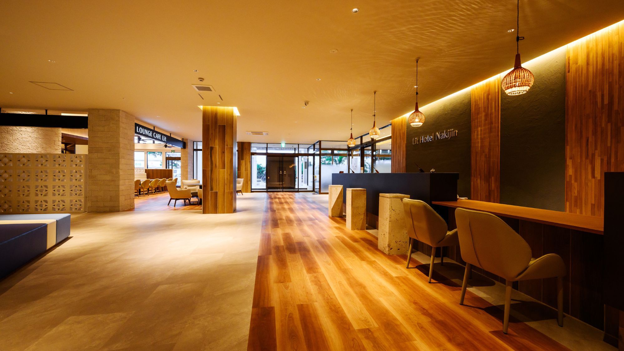 【フロント/ロビー】ようこそLit Hotel NAKIJINへ。2025年7月グランドオープンの新