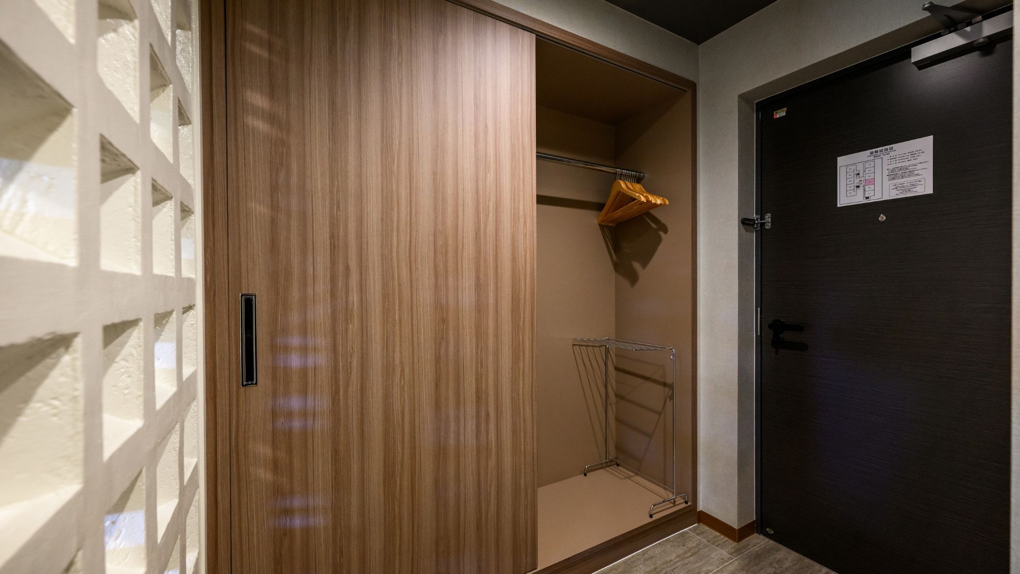  【ファミリールーム45㎡/禁煙】収納充実で荷物が多い家族旅行に最適。       