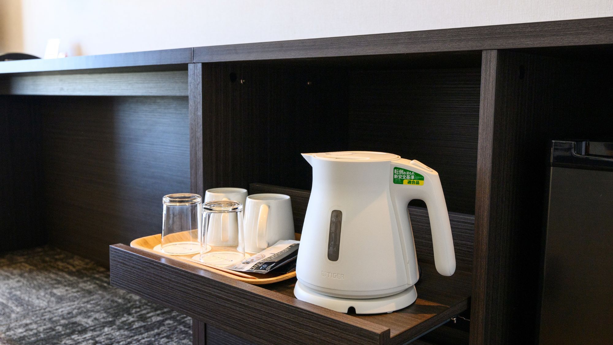 【デラックスツインルーム50㎡/禁煙】 使いやすい備品で快適なホテル時間。   