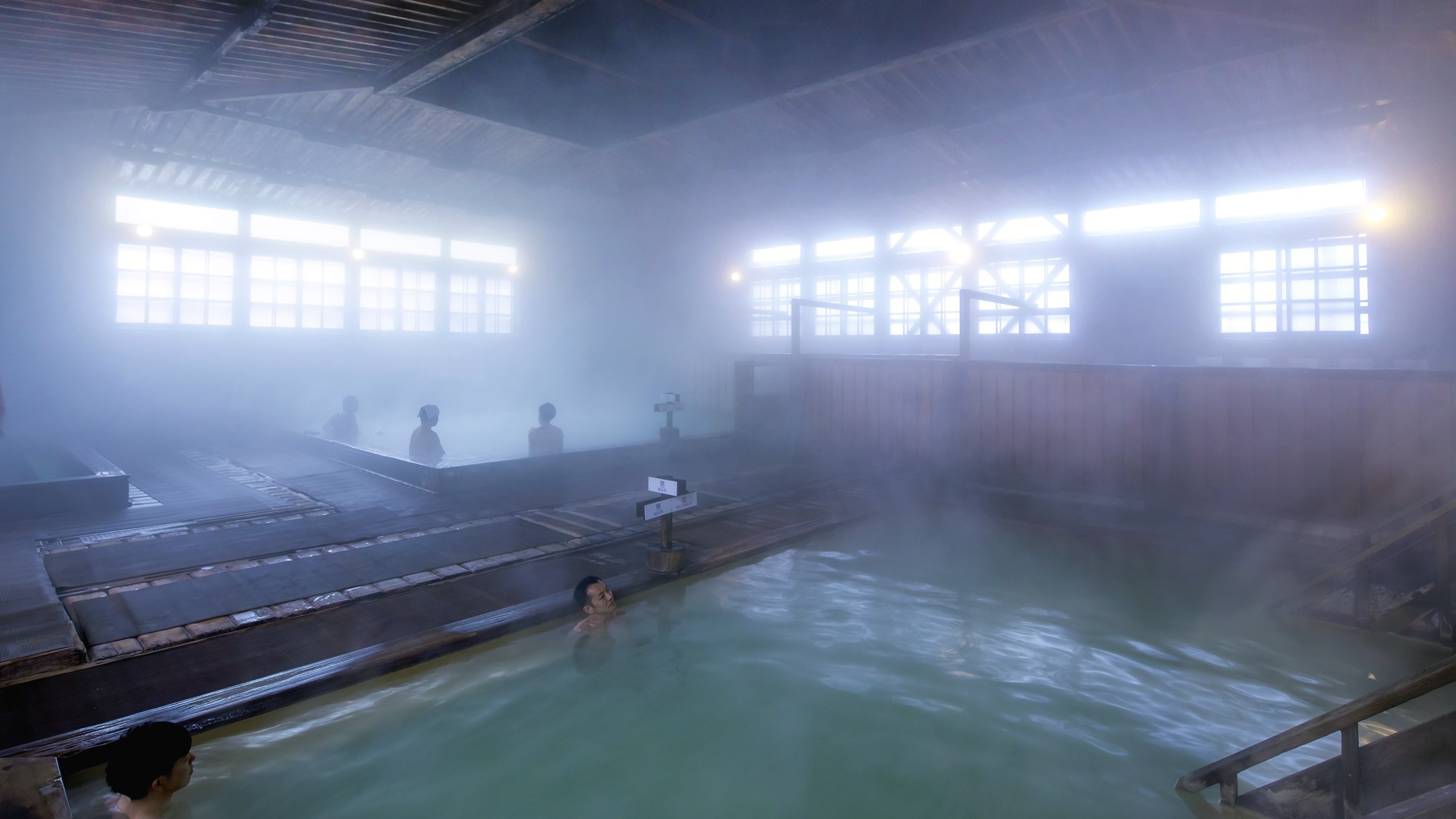 *【ヒバ千人風呂 大浴場】湯けむりとともに