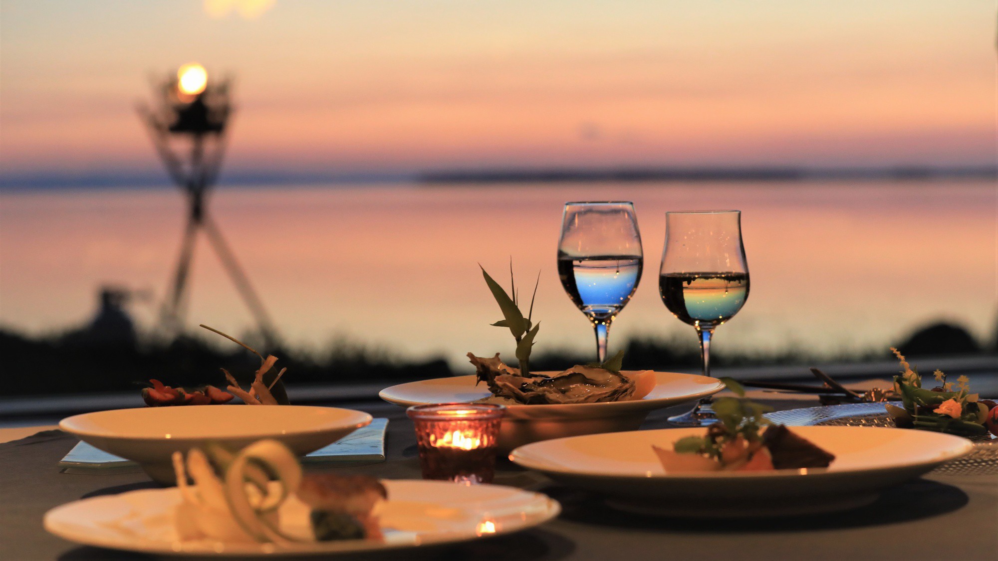 【レストラン イストワール】サロマ湖と夕景が美しい大切な人との上質な時間を（イメージ）