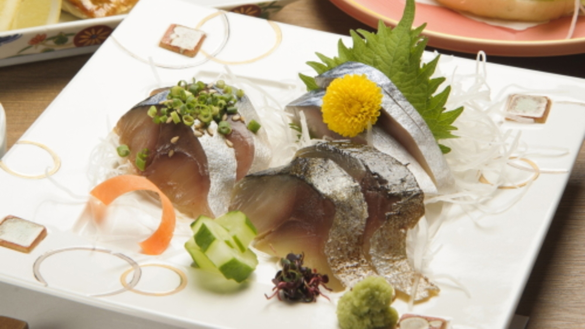 八戸前沖鯖：脂乗り日本一と称される肉厚な鯖を是非ご賞味下さい。