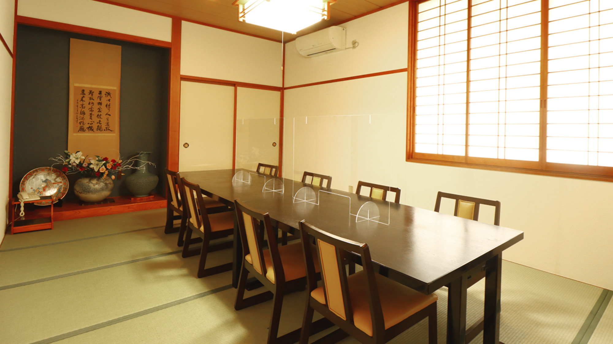 ＃【小宴会場】会議や会食会のご利用も可能です