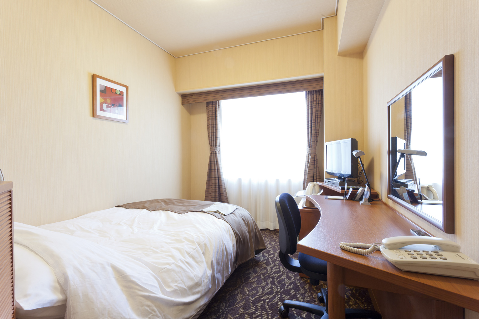 Hotel Heimat Ideally located in the Joetsu area, Hotel Heimat promises a relaxing and wonderful visit. Offering a variety of facilities and services, the property provides all you need for a good nights sleep. Se