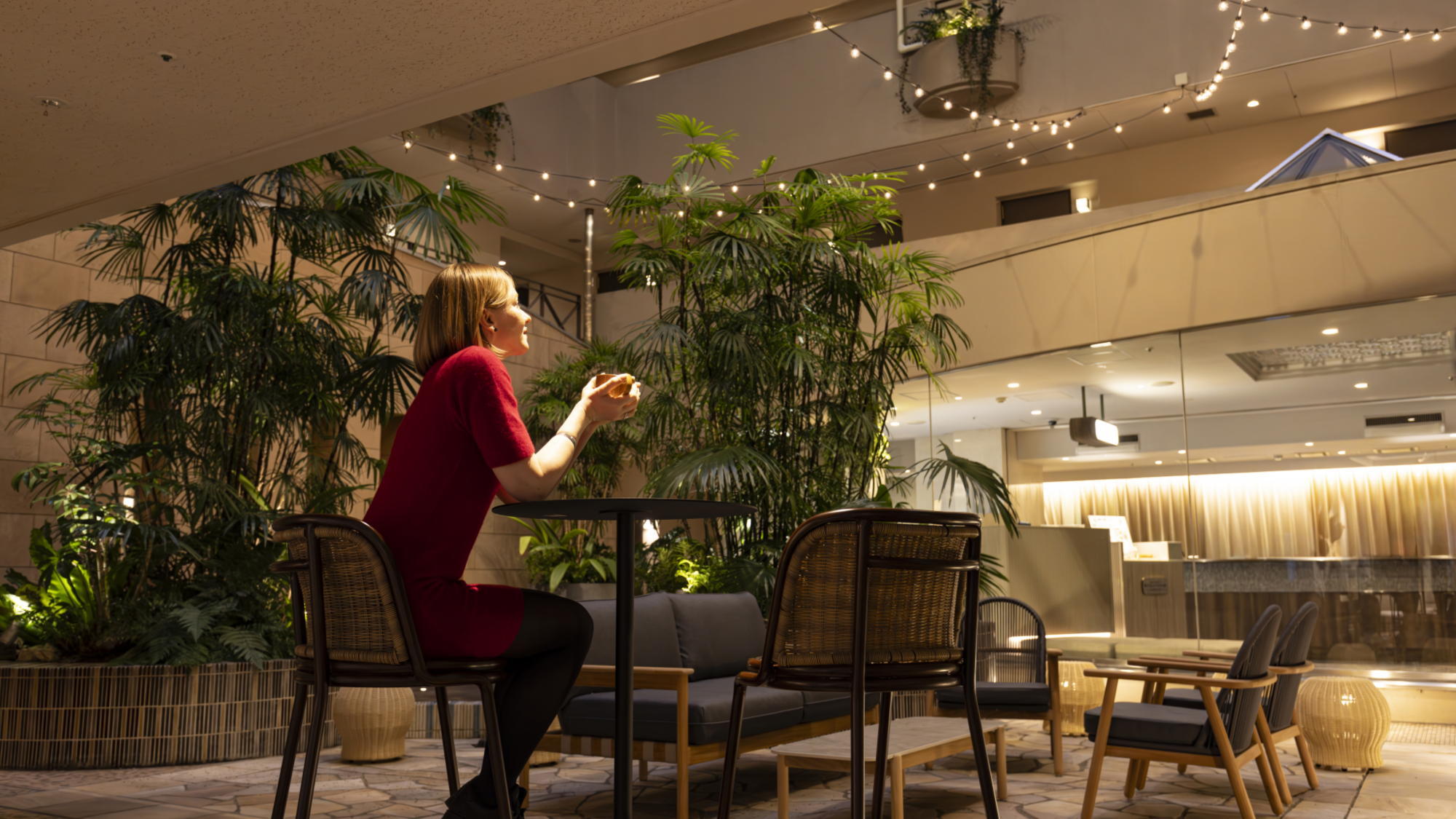 【ロビーラウンジ】