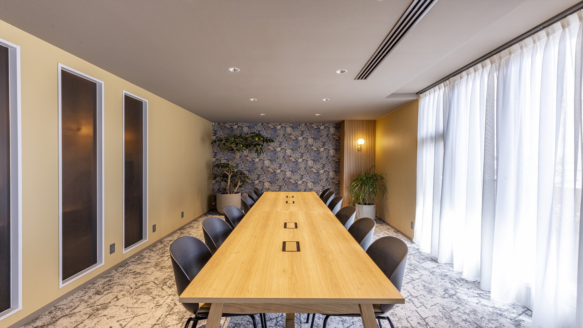 【コモンラウンジ】