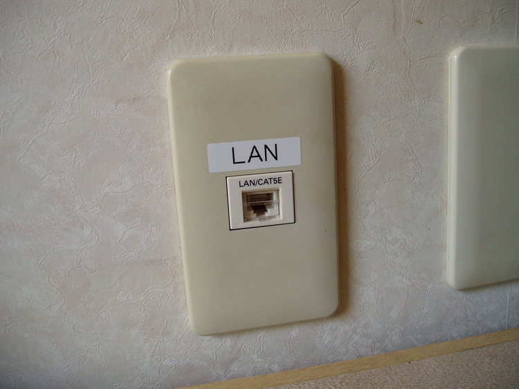 LAN接続ジャック