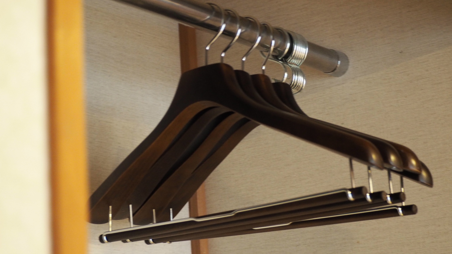 客室内クローゼット