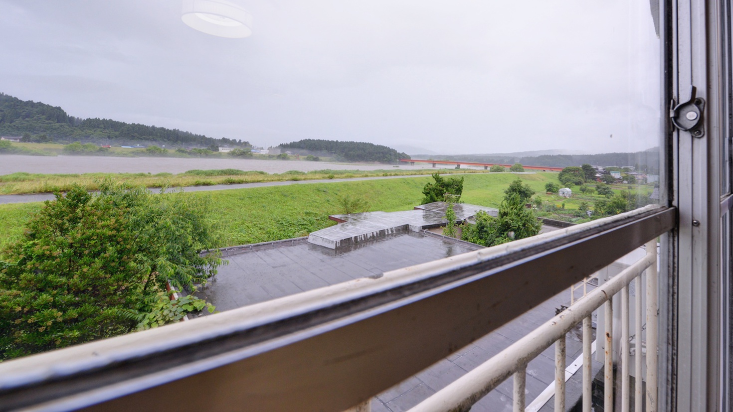 *お部屋からの景観/長閑な新潟の田園風景が広がります。