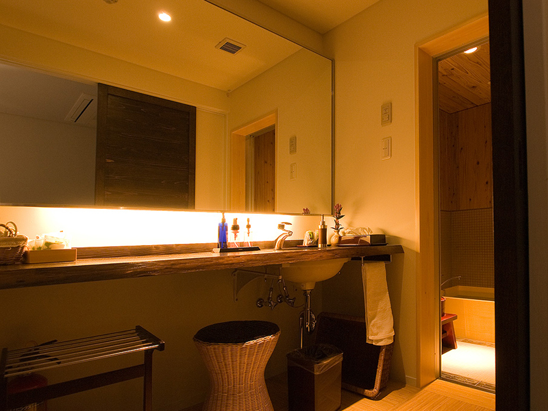 メゾネットタイプ特別客室のドレッシングルーム