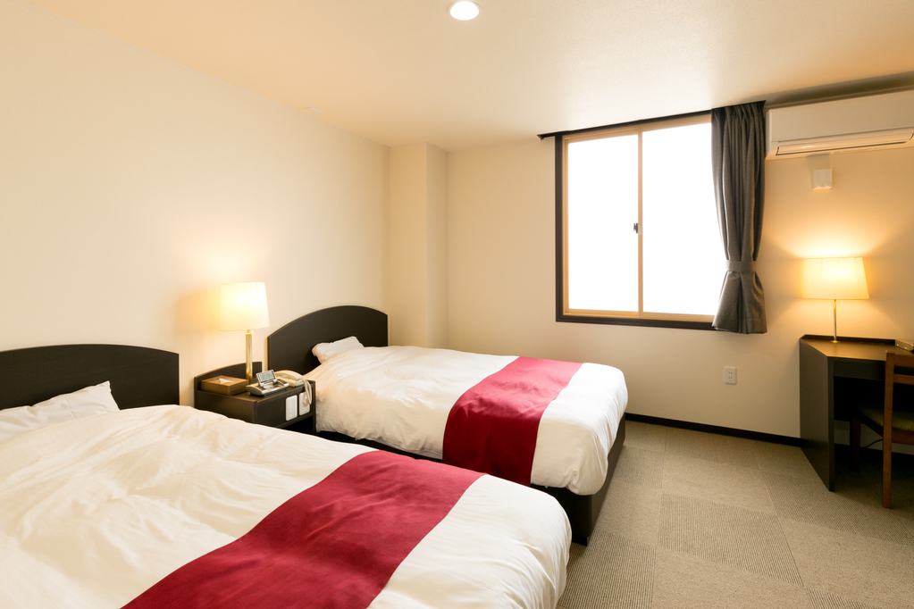 Business Hotel Shimizu Ideally located in the Tokamachi area, Business Hotel Shimizu promises a relaxing and wonderful visit. The property offers a high standard of service and amenities to suit the individual needs of al