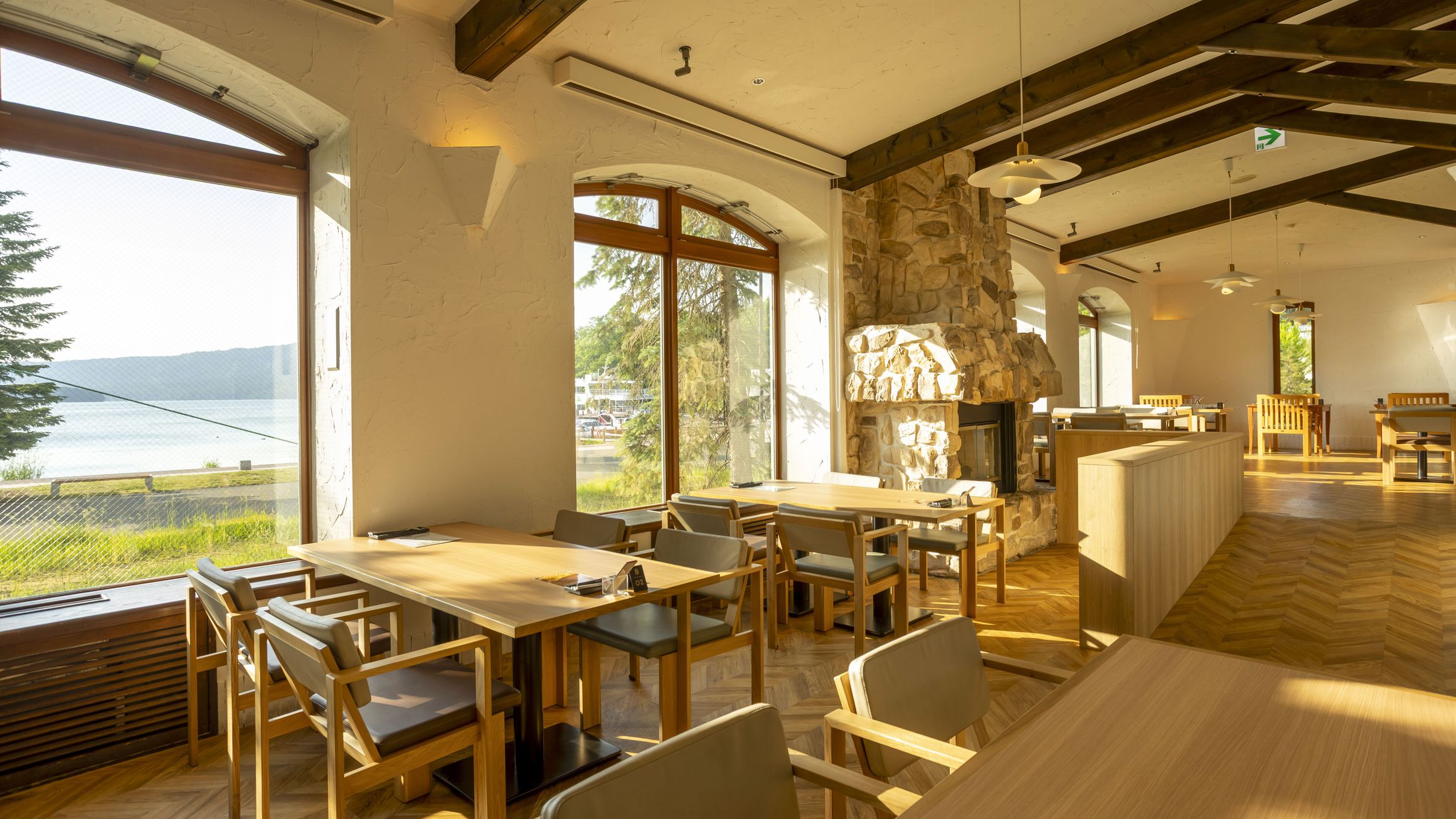 レストラン／明るくカジュアルなビュッフェレストラン（イメージ）