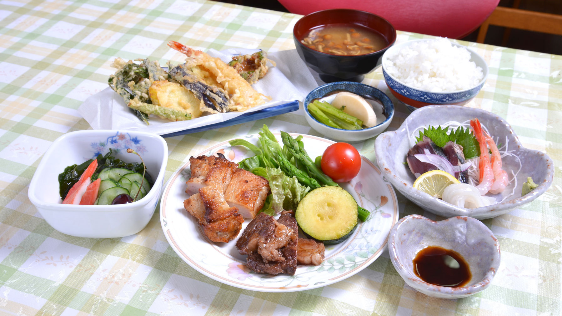 *お夕食一例/メインディッシュはチキン&ステーキ！新潟の旬味をごゆっくりご賞味下さい。
