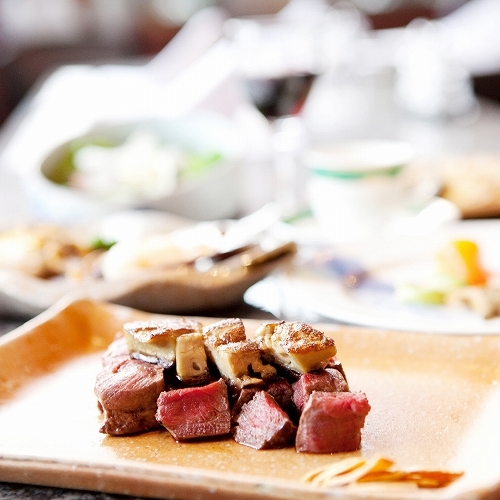 国産牛フィレステーキ鉄板焼き：六角堂