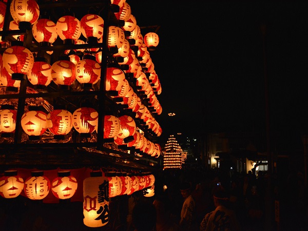 松川の提灯祭り