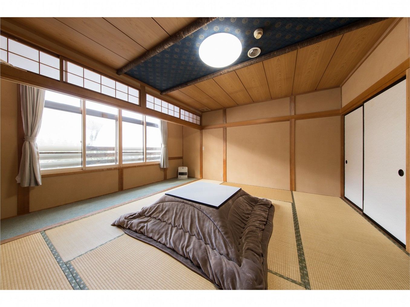 Uenohara Lodge YamanoIe Ideally located in the Minakami area, Uenohara Yama no Ie promises a relaxing and wonderful visit. The property has everything you need for a comfortable stay. Service-minded staff will welcome and gu