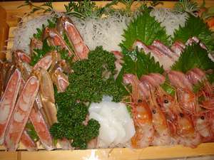 かにコ−スの刺身盛り合わせ