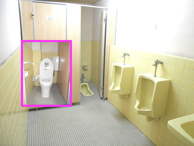 共同トイレ(洋式&洗浄機能付き便器あります。)