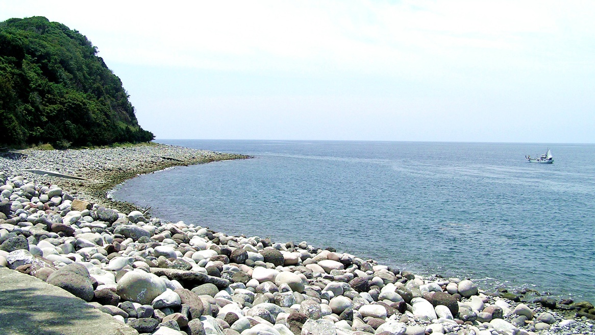 *大瀬崎／近年パワースポットとしても知られる大瀬崎の岬。当館からは徒歩1、2分です！
