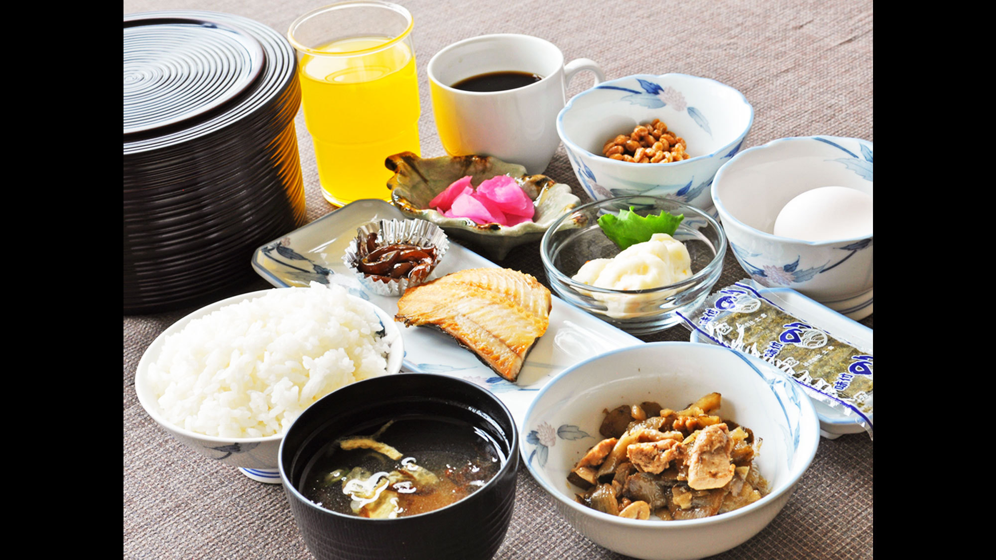 【朝食一例】和食膳をご提供しております。