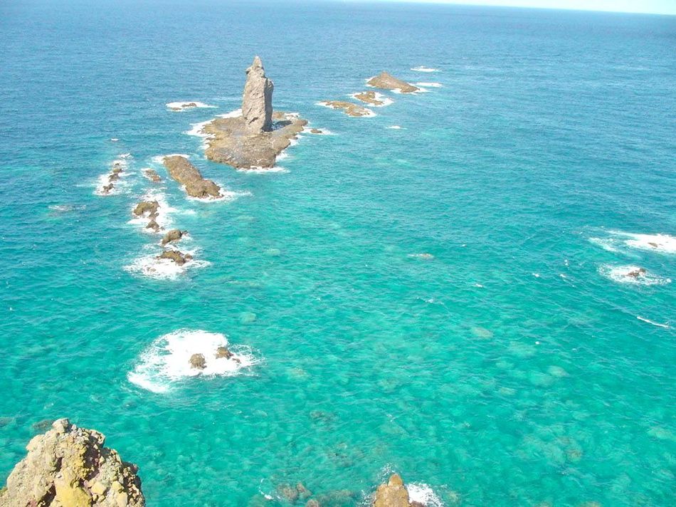 神威岬のシンボル神威岩