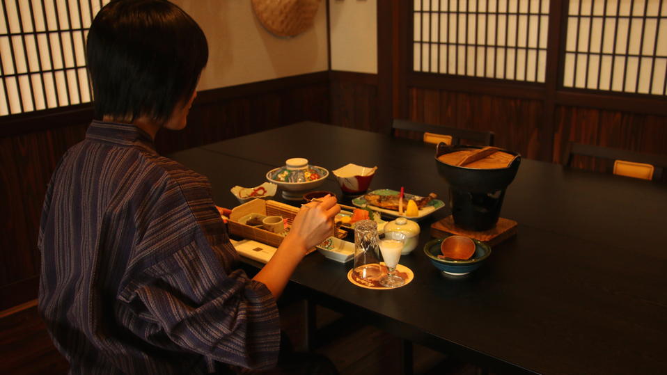 #ご夕食イメージ素朴な田舎料理をベースにしたマタギのご馳走をお楽しみください。