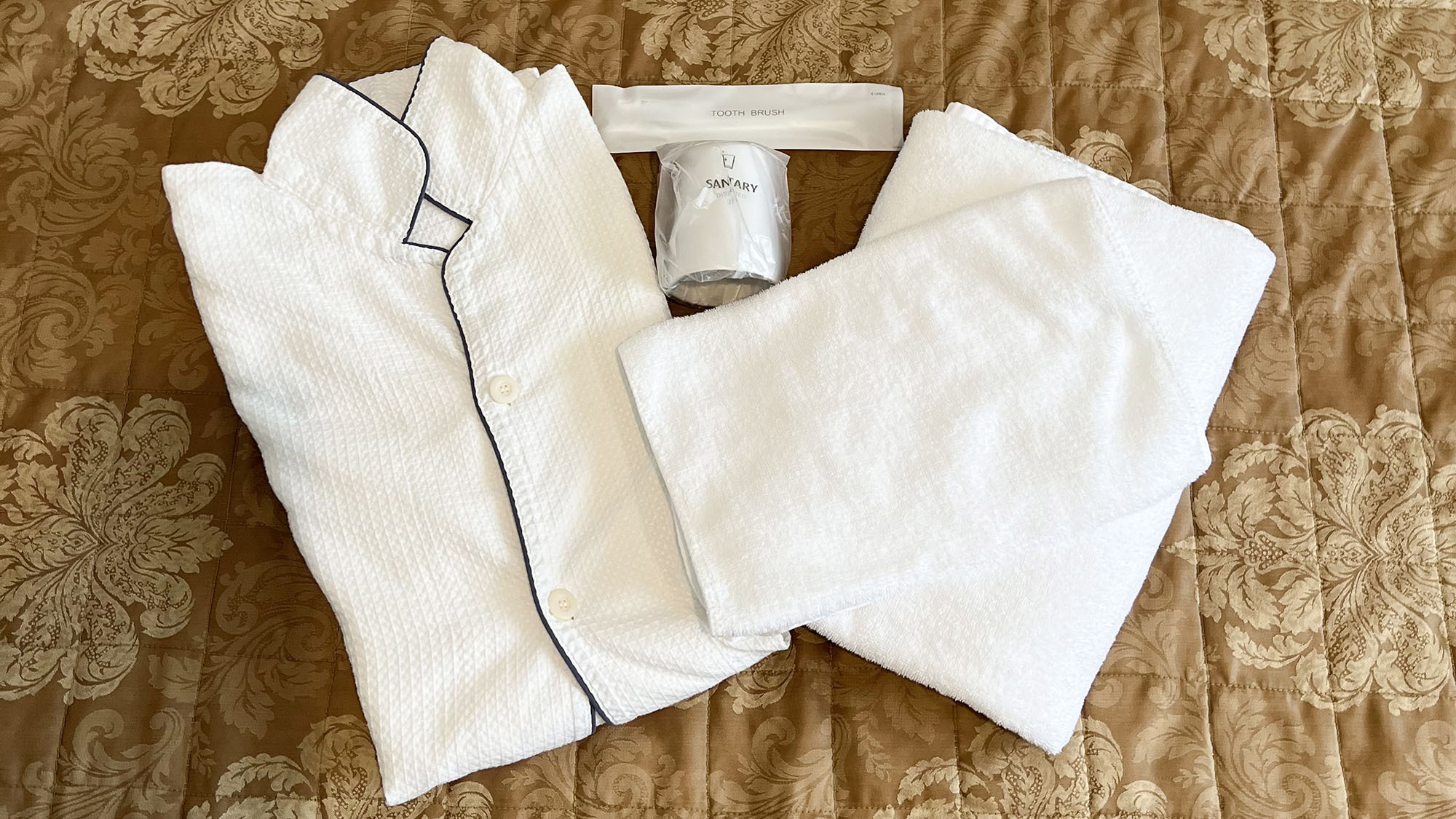 ・【アメニティ】パジャマ、歯ブラシ、タオルなどをご用意