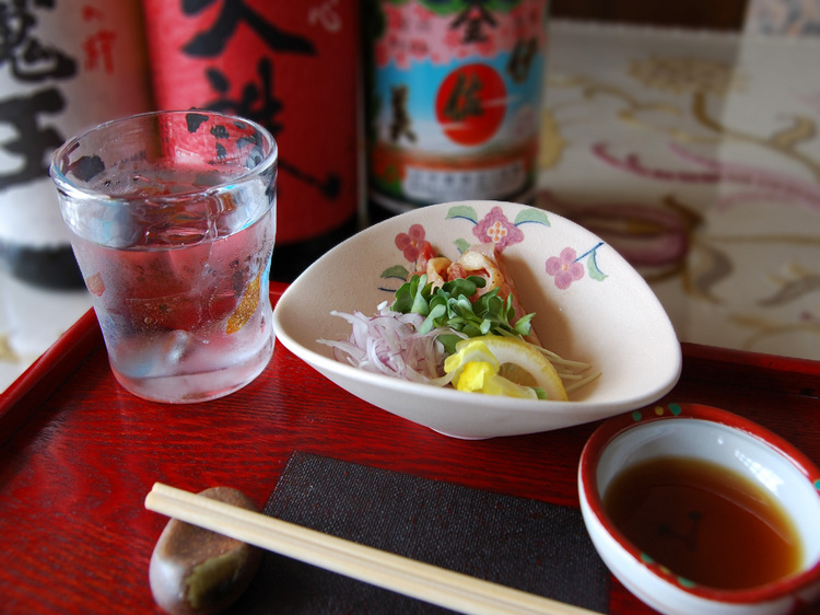 霧島の地鶏を美味しい焼酎で