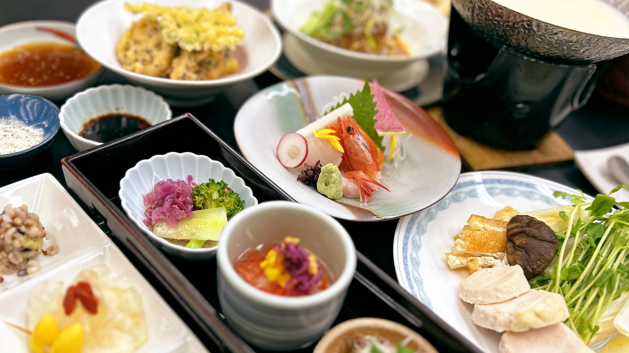 【夕食の一例】道内産の食材をメインに使う体に優しい『釧路型薬膳料理』