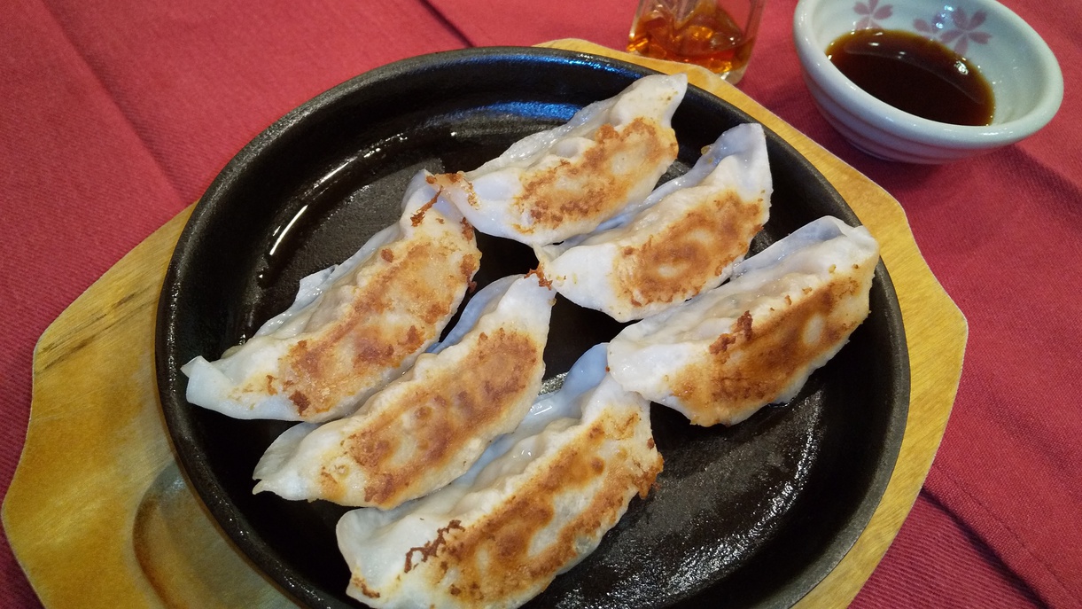 【夕食】焼き餃子♪鉄板人気メニューです♪