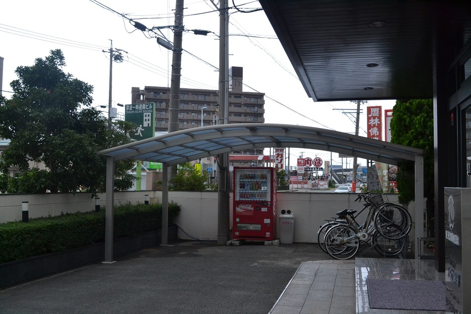 屋根付き駐輪場