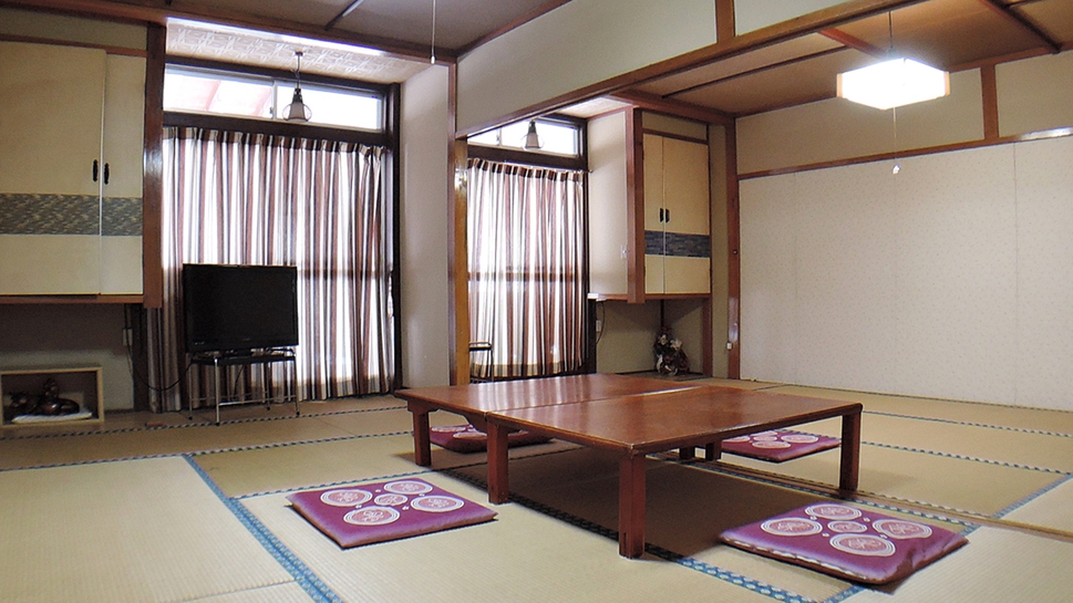 *【和室24帖】大きなお部屋ですので団体でのご利用や合宿でのご使用もできます。