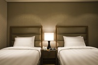 【素泊まり】日本人に馴染みのロッテ系のホテル！寝心地よいベッドと寛ぐ空間！