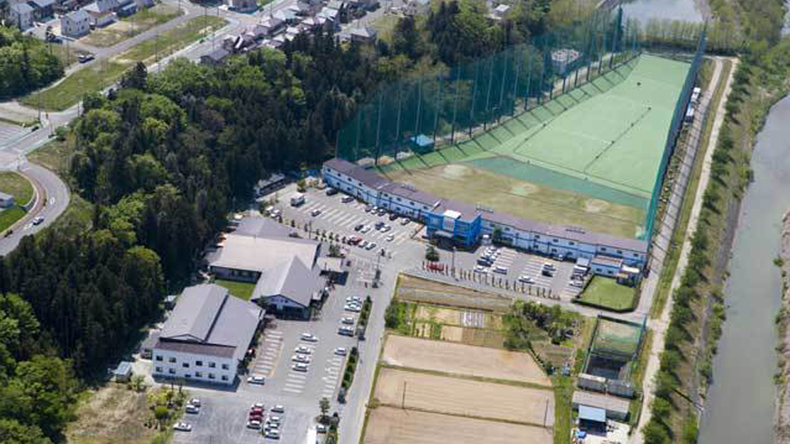 施設／かけ流し温泉、ご宿泊、ビール園、ゴルフ場と充実の施設でお迎えします。