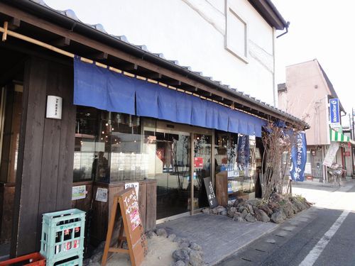 岡本酒店（内牧のおしゃれな酒屋さん）