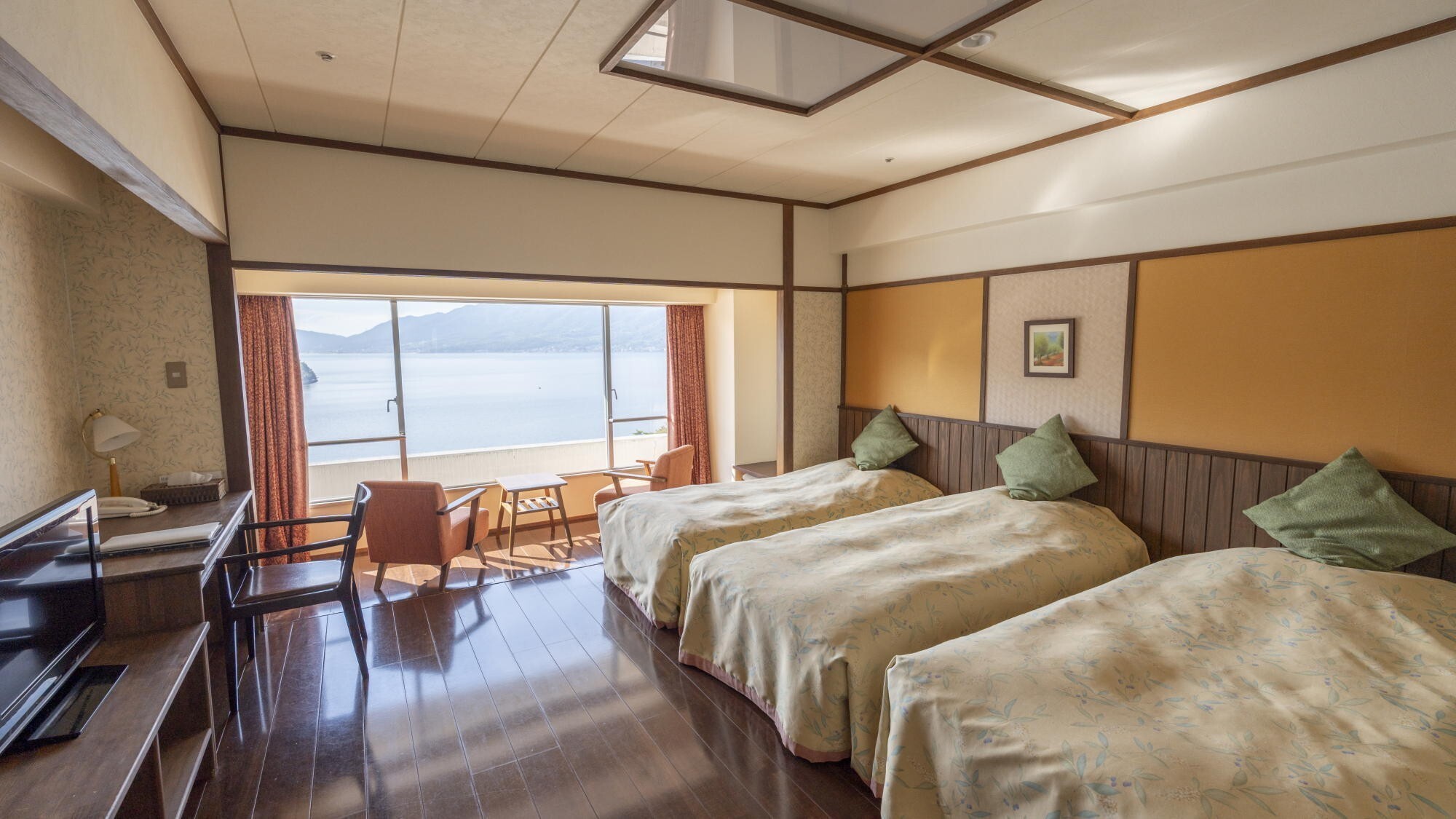 コンフォートトリプル｜“;自分の部屋のように寛ぐ”;がコンセプトのトリプルルームです。