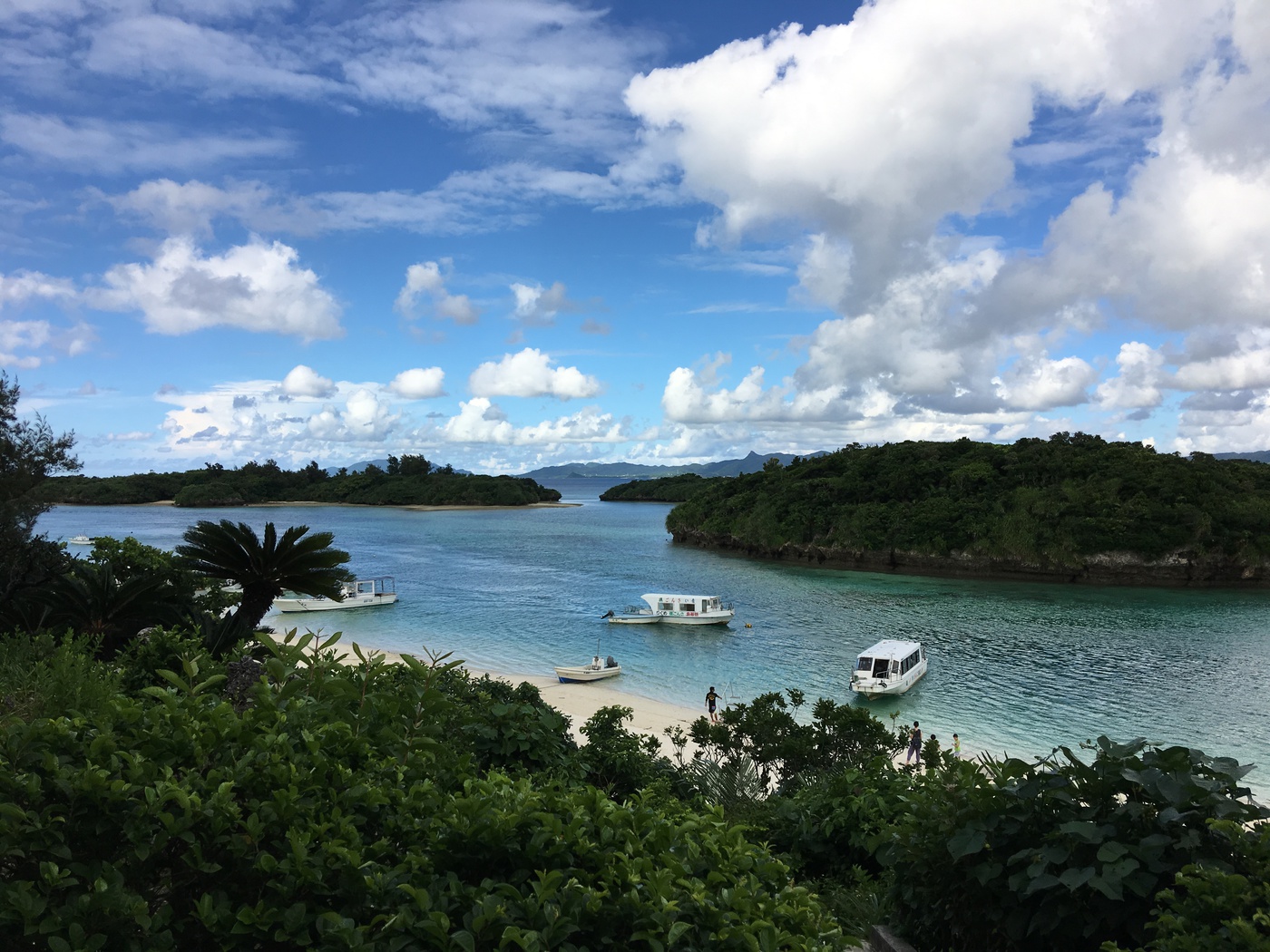 夕暮れ時の川平湾