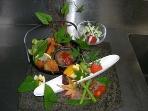 お子様ランチ イメージ