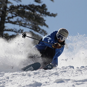 【定山渓高原札幌国際スキー場】−雪質・量ともにGoodなスキー場−