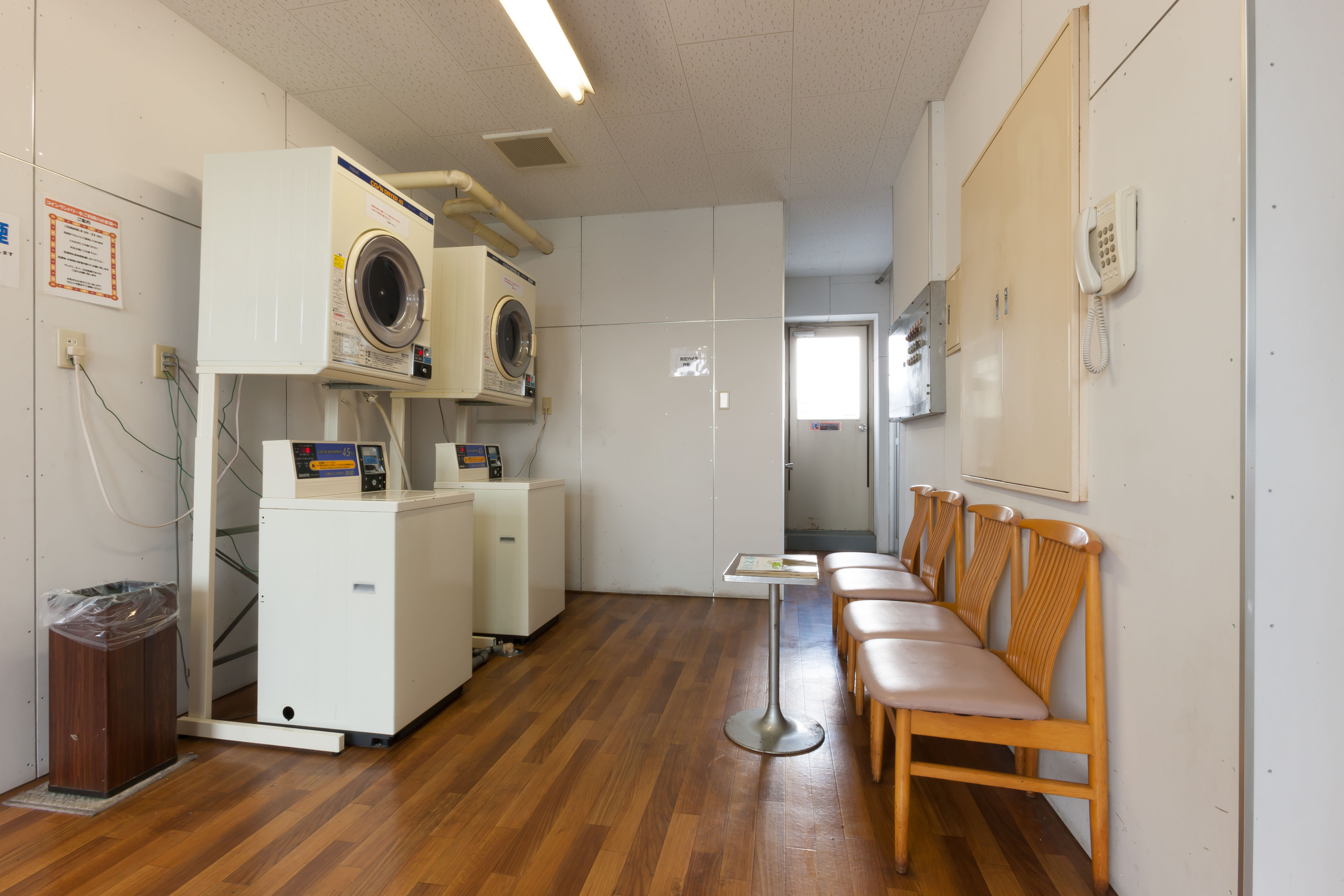 コインランドリー