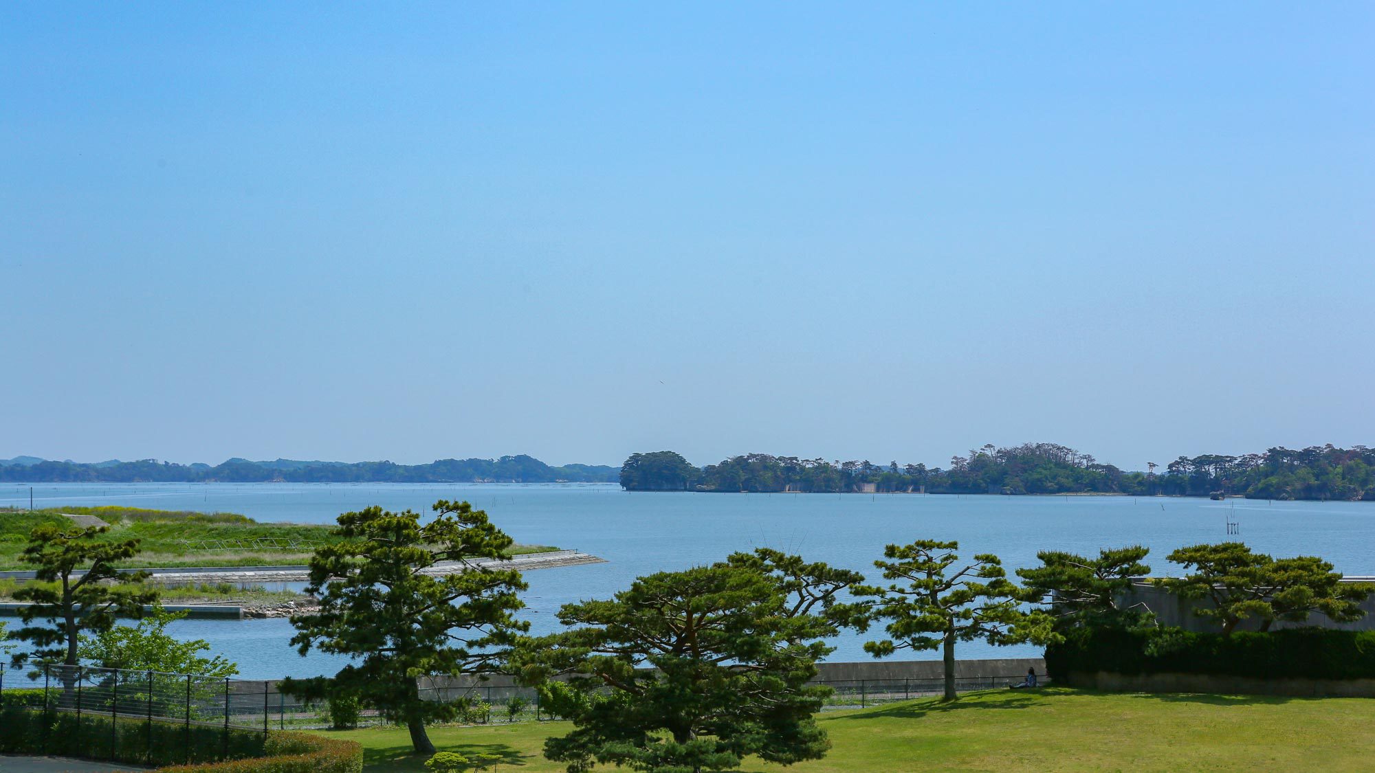 庭から見た松島