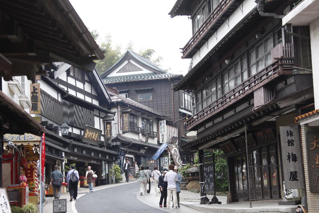 【成田山表参道】