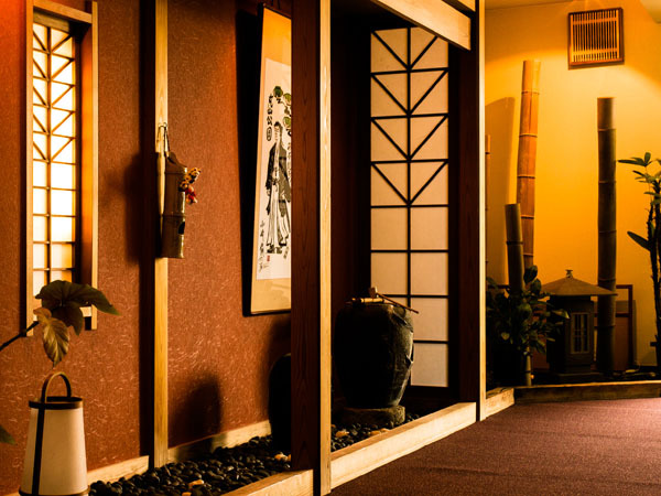 Shimabara Onsen Ryokan Kaibouso The 3-star Shimabara Onsen Ryokan Kaibouso offers comfort and convenience whether youre on business or holiday in Unzen. The property offers a wide range of amenities and perks to ensure you have a g